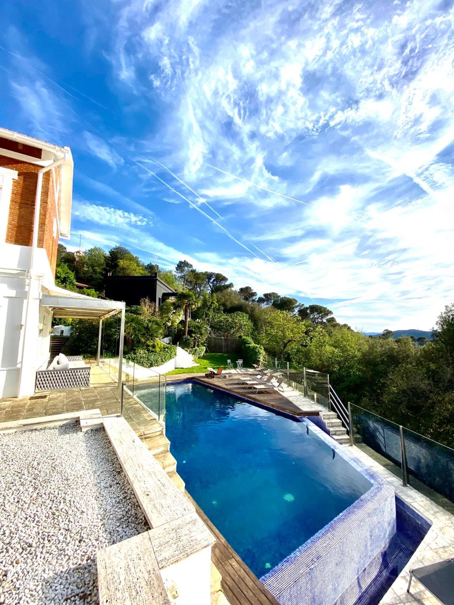 ホテル Aya House バルセロナ エクステリア 写真